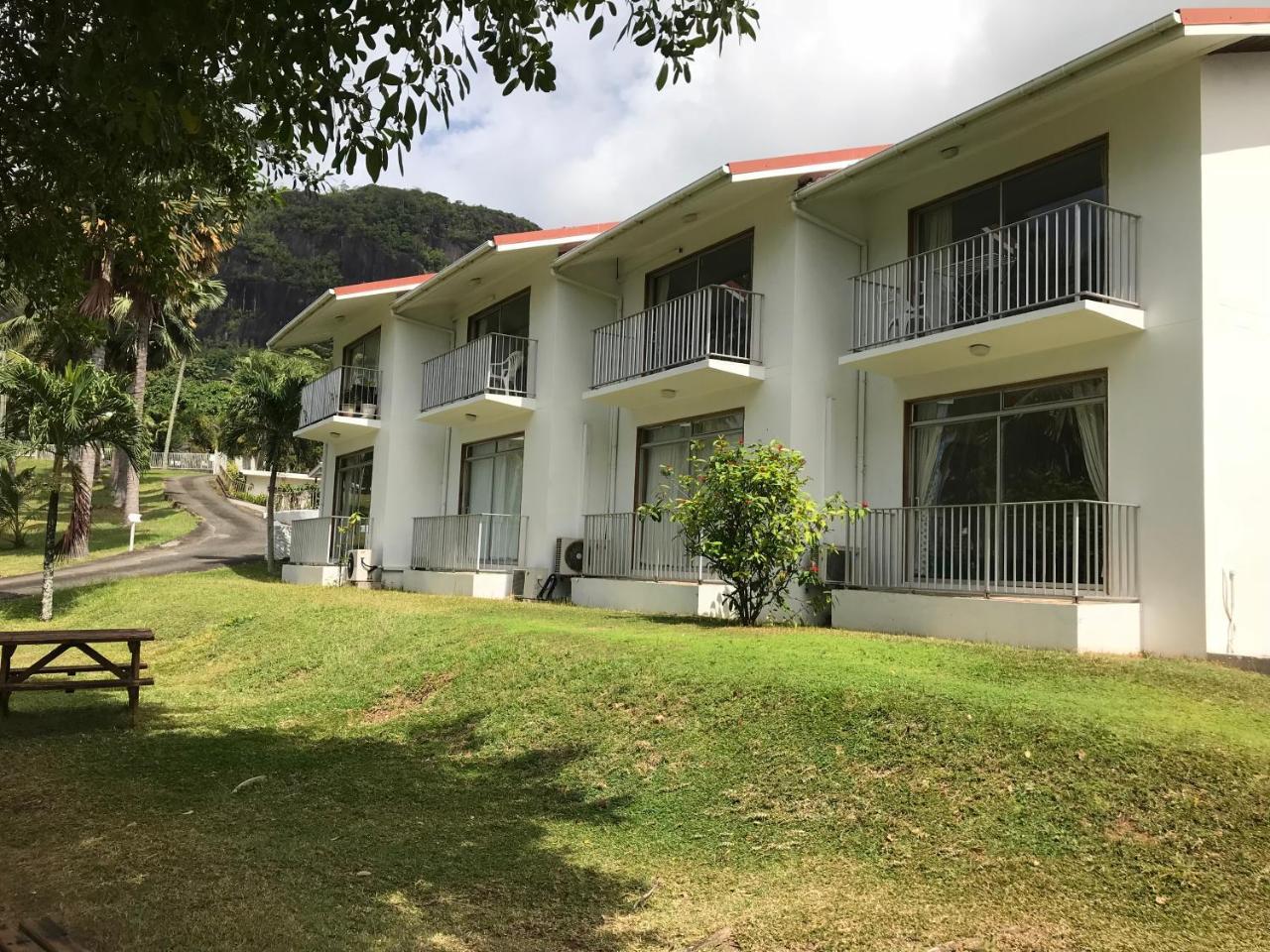 Michel Holiday Apartments ヴィクトリア エクステリア 写真